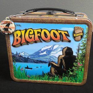 Archie McPhee "I Believe In BIGFOOT” Metal Lunch Box w/ Key Chain Yeti Sasquatch